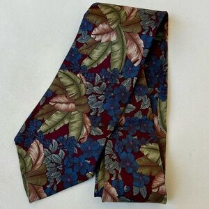 Salvatori 100% silk necktie